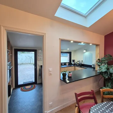 Brique Et Silex Terrasse Jardin Parking Rouen